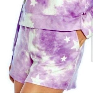 WILDFOX Soft Lounge Shorts in Shades of White and Purple ‘Tie Dye Stars’